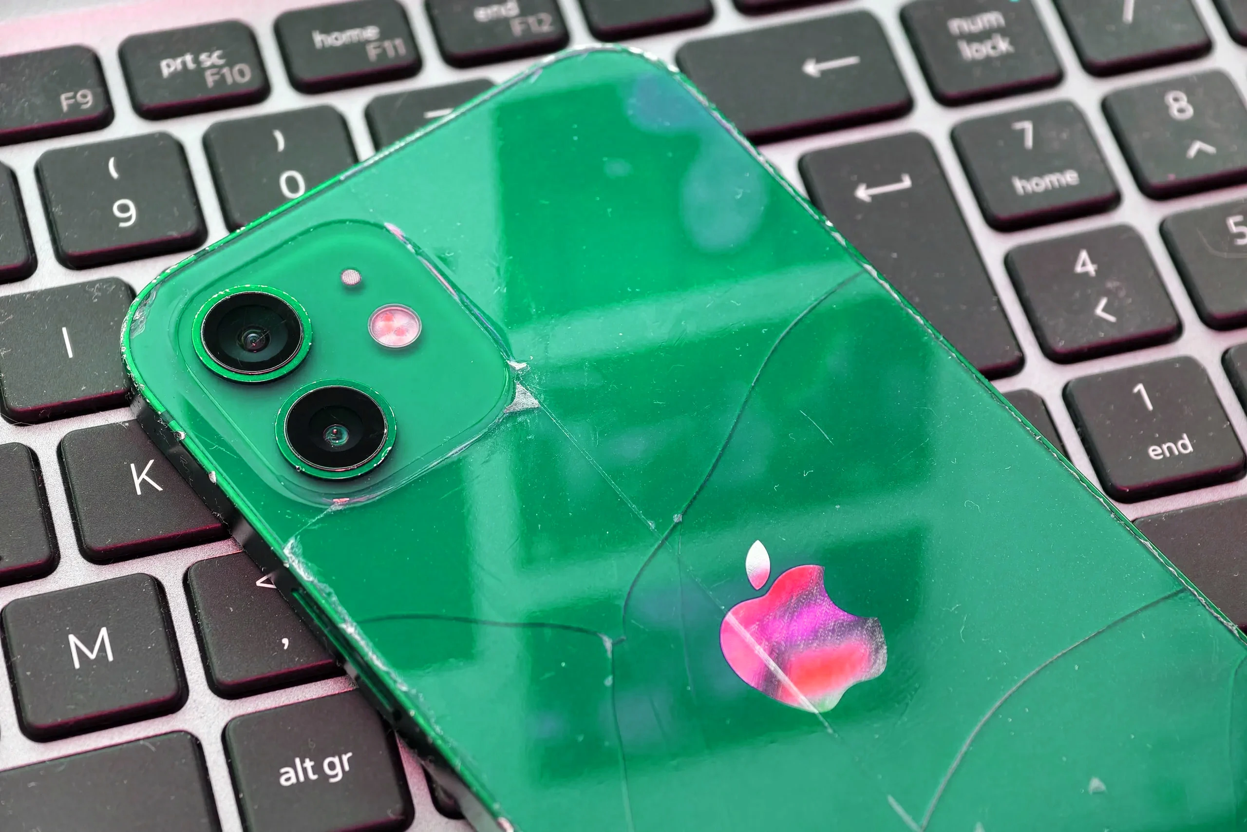 7 cài đặt khẩn cấp trên iPhone và Android bạn nên bật ngay