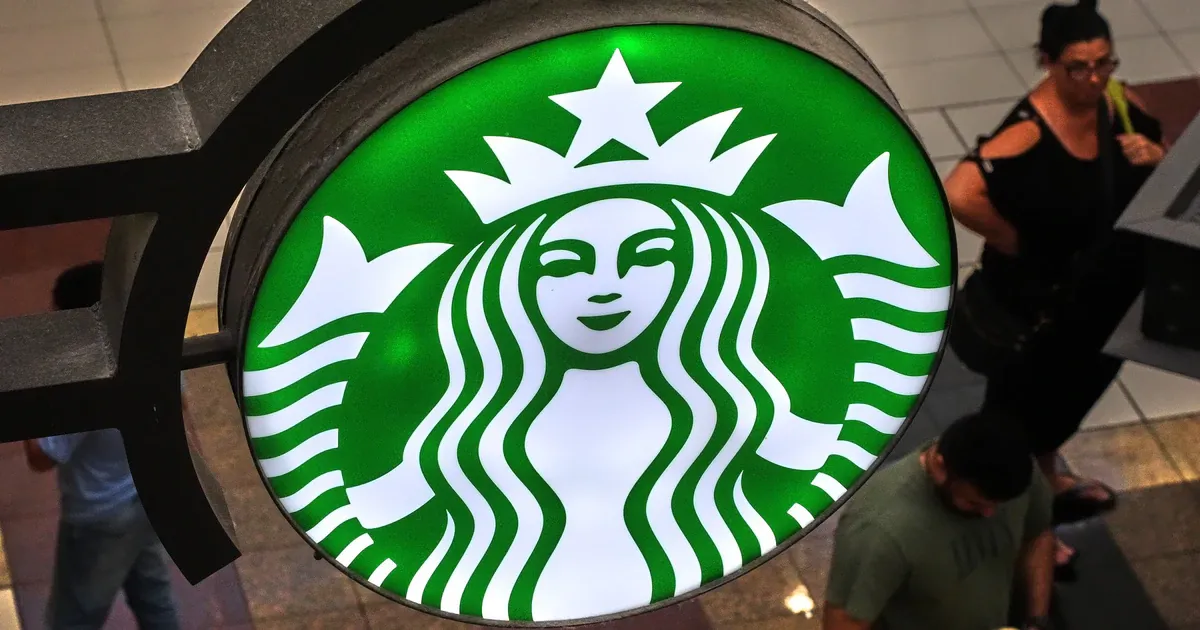Starbucks đóng cửa hơn 800 quán: Tái cấu trúc hay bước lùi?