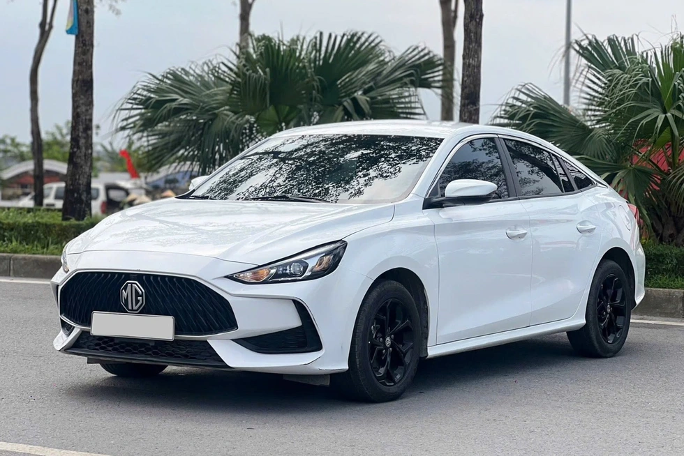 SUV cỡ nhỏ và hạng C giảm giá sâu tháng 9: Chọn mẫu nào lời nhất?
