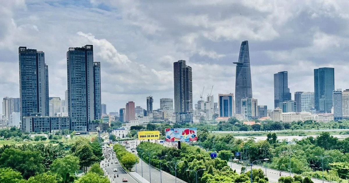Nhu cầu vốn khổng lồ và bài toán đa dạng hóa nguồn tài chính