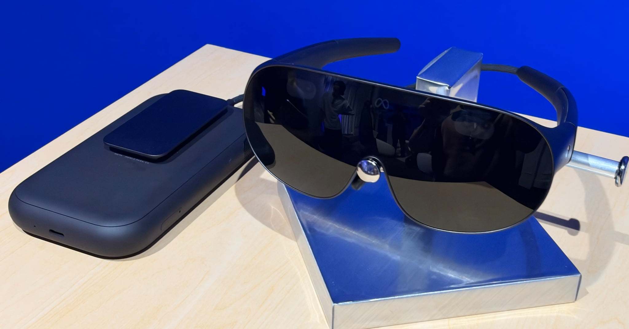 Meta VR Glasses 100g: kính VR nhẹ nhất với trải nghiệm MR cao cấp