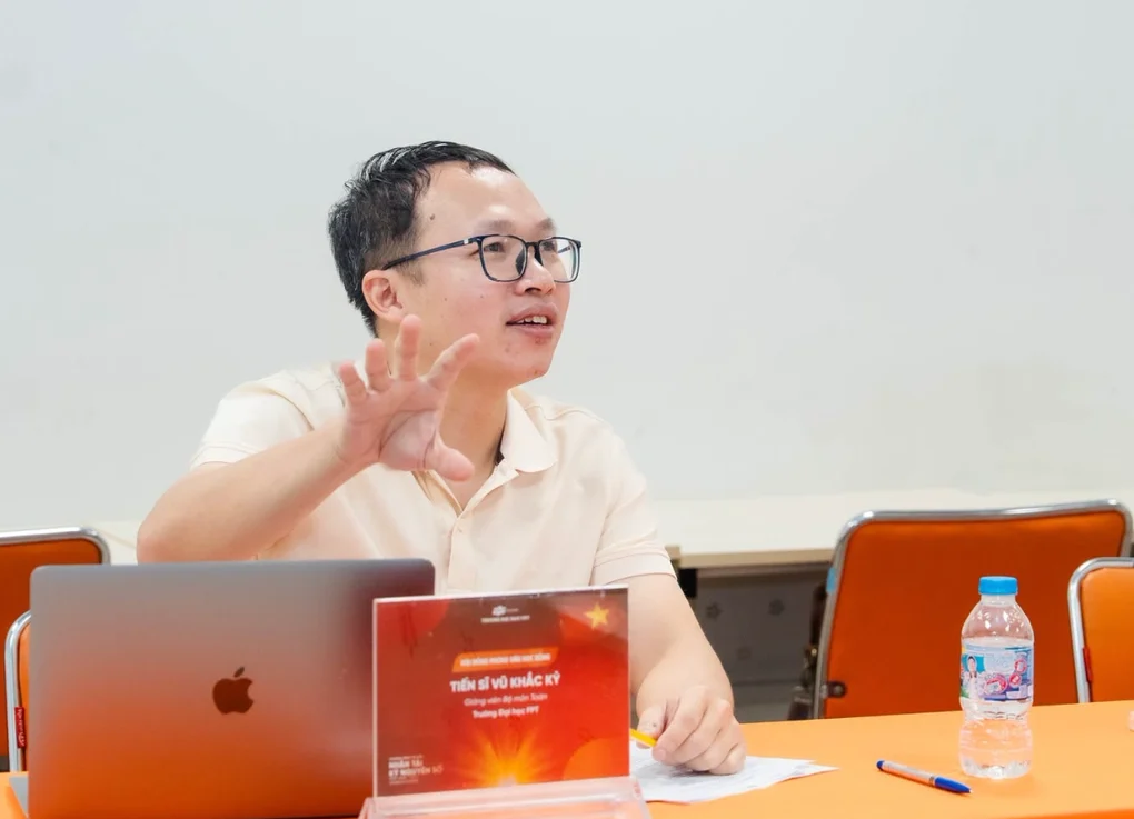 Tiến sĩ Việt Nam chứng minh hoàn toàn giả thuyết Courtade-Kumar