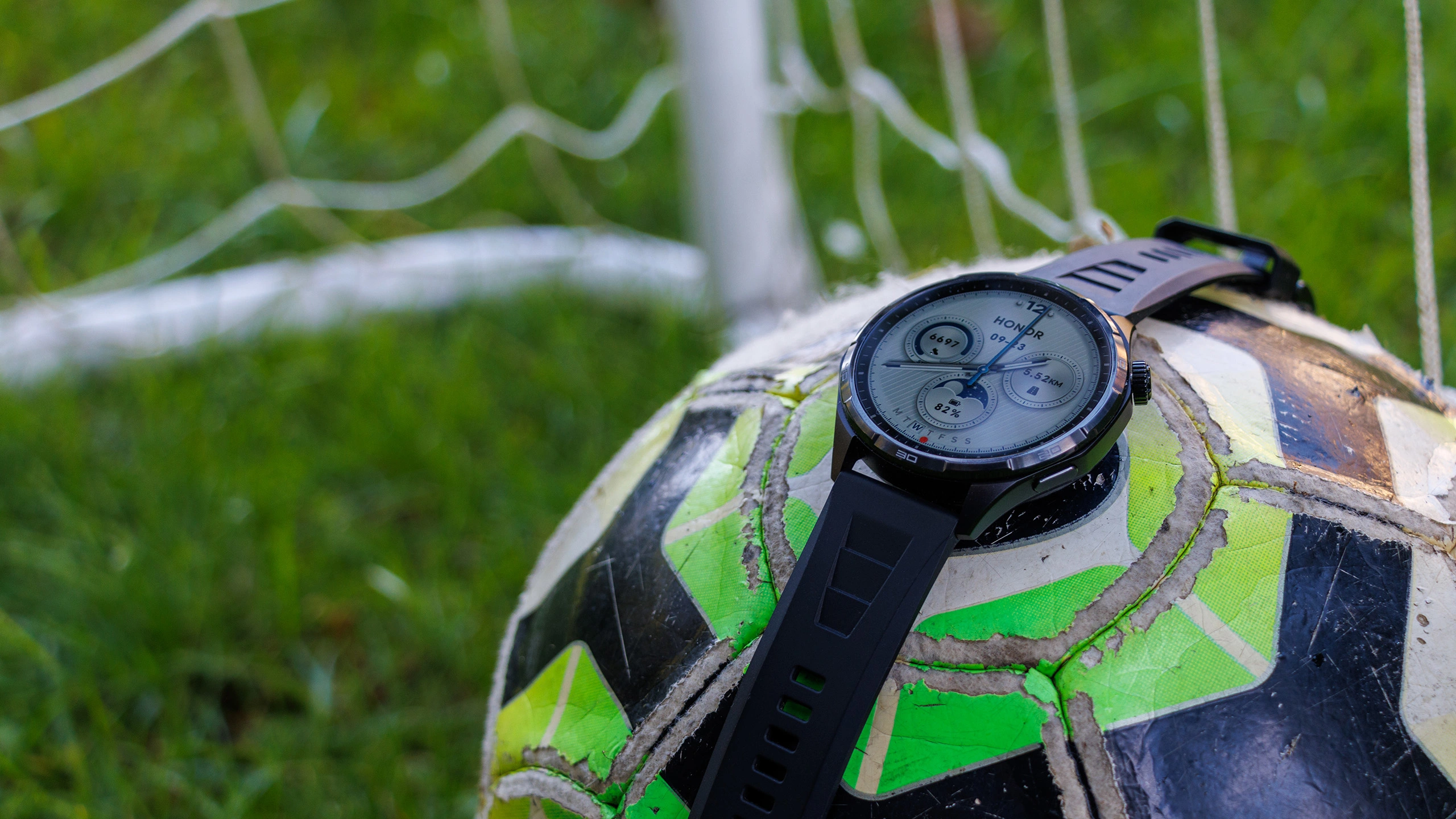 Huawei Watch 6 vs Honor Watch 6: nên chọn mẫu nào cho pin và thể thao?