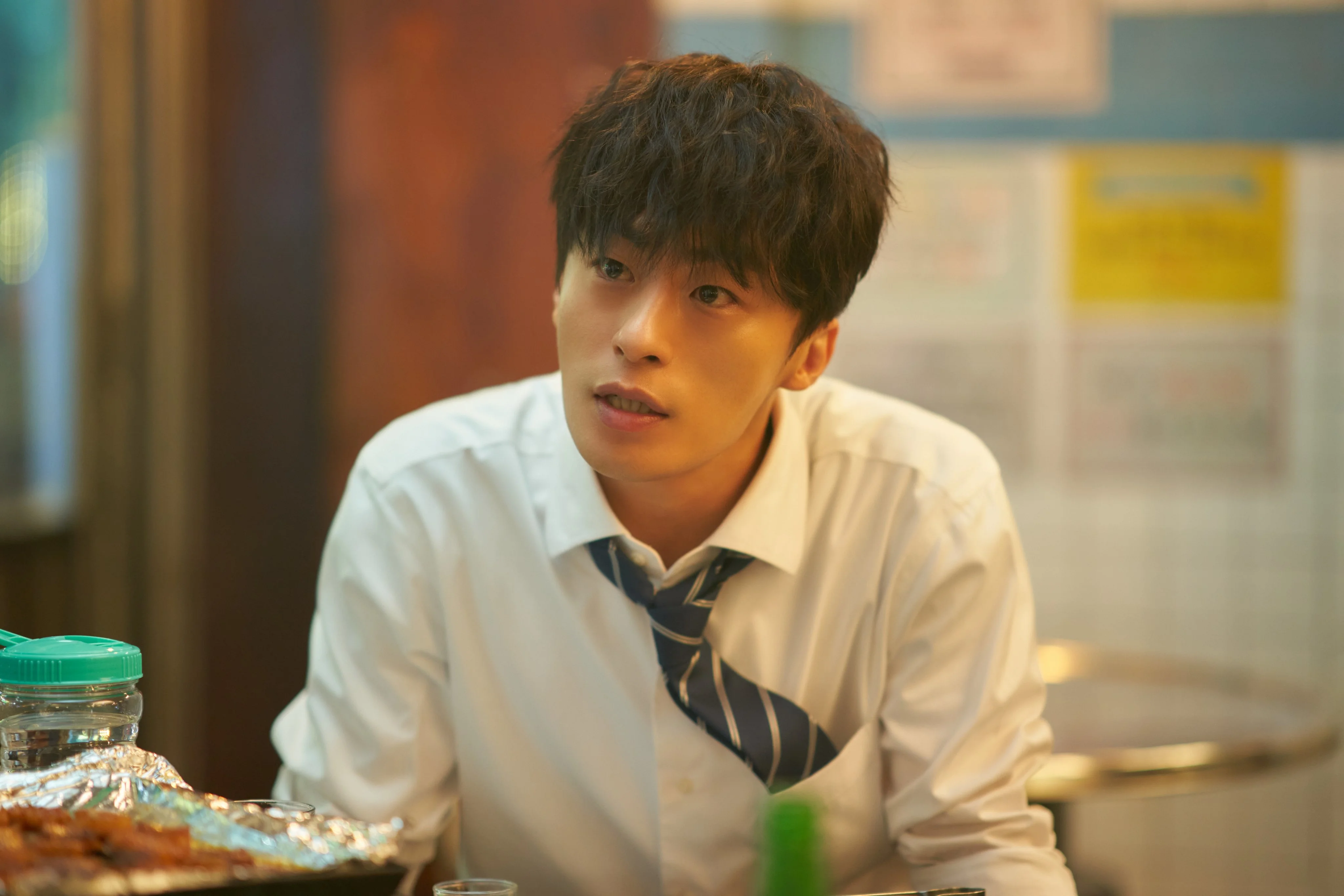 Koo Kyo Hwan Và Seok Hwan: Khi Siêu Anh Hùng Là Người Thất Nghiệp