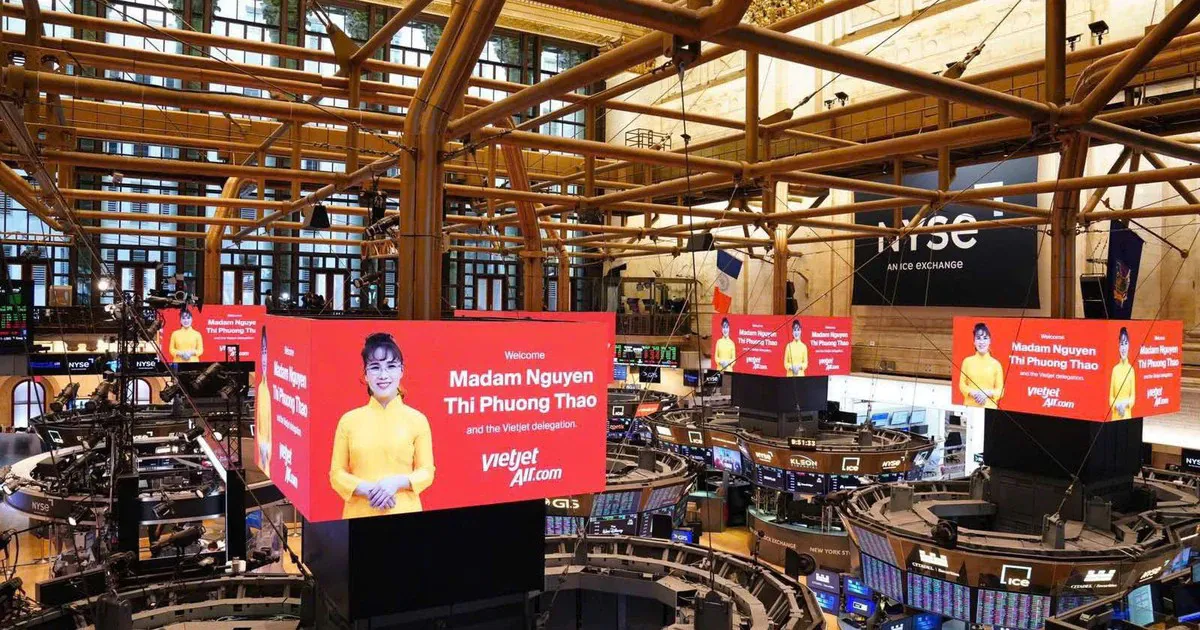 Nữ doanh nhân Việt Nam tỏa sáng tại sàn chứng khoán New York