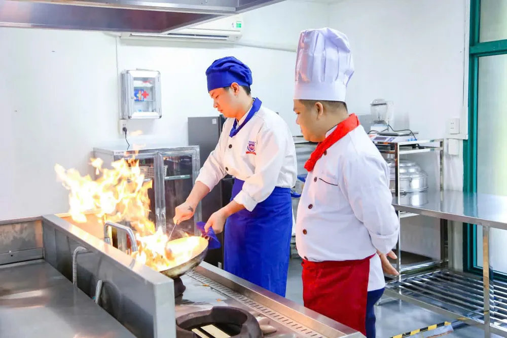 Nâng cao tiêu chuẩn đào tạo nhân lực du lịch và khách sạn