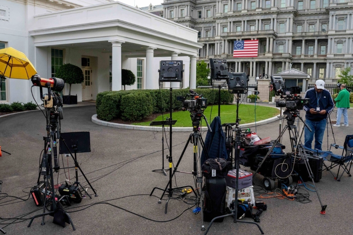 Tòa án liên bang chặn lệnh cấm của Trump: ranh giới quyền lực tổng thống và tự do báo chí