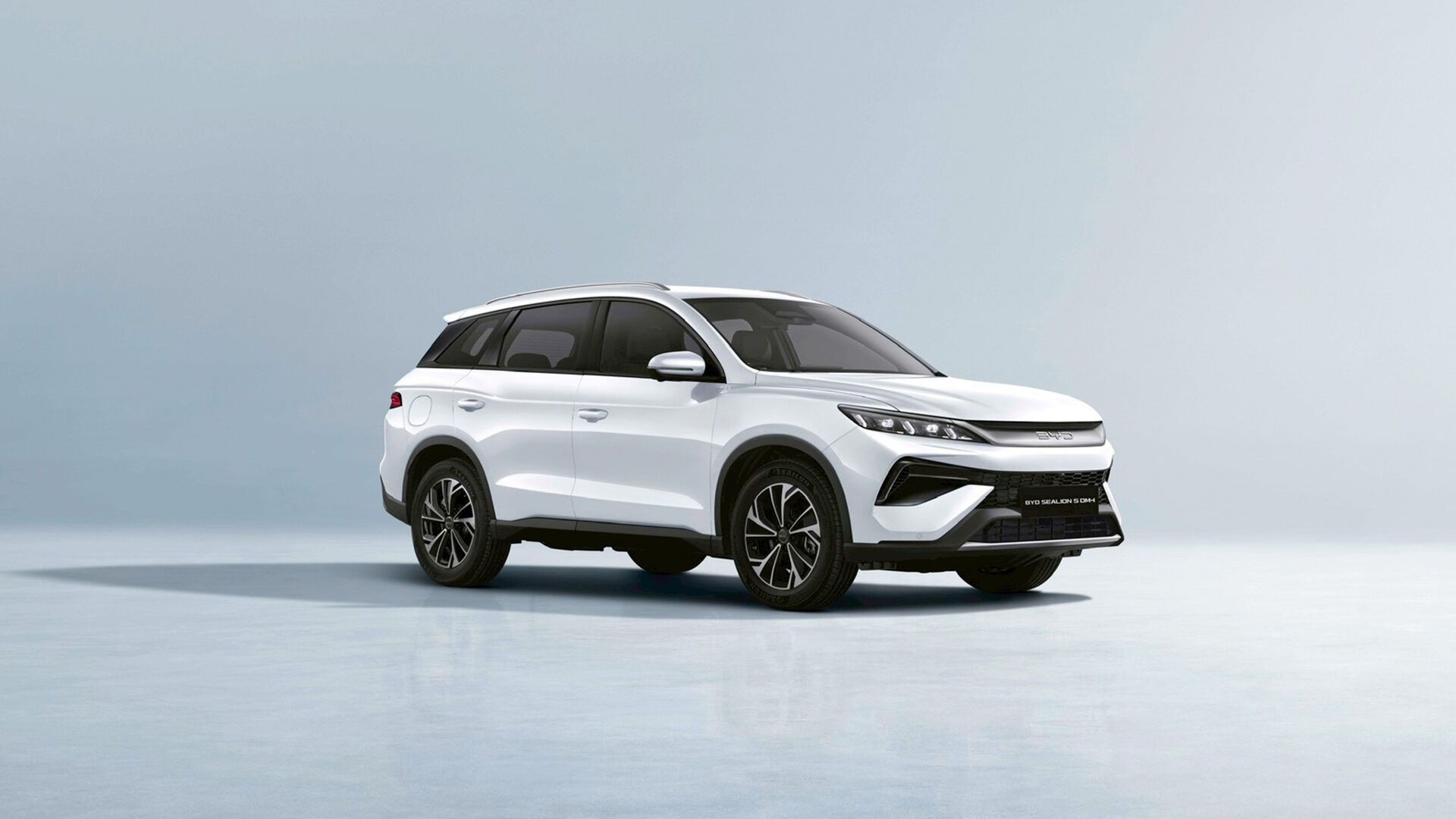 Land Cruiser 300 HEV: quân bài hybrid mới ở phân khúc SUV cao cấp