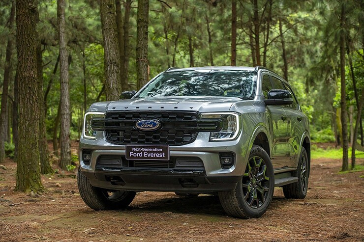 Ford Everest: SUV 7 chỗ cơ bắp, động cơ EcoBoost và công nghệ an toàn