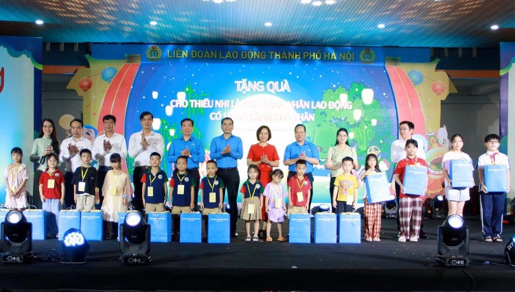 Tết Trung thu ý nghĩa cho mọi trẻ em: Không em nhỏ nào bị bỏ lại phía sau