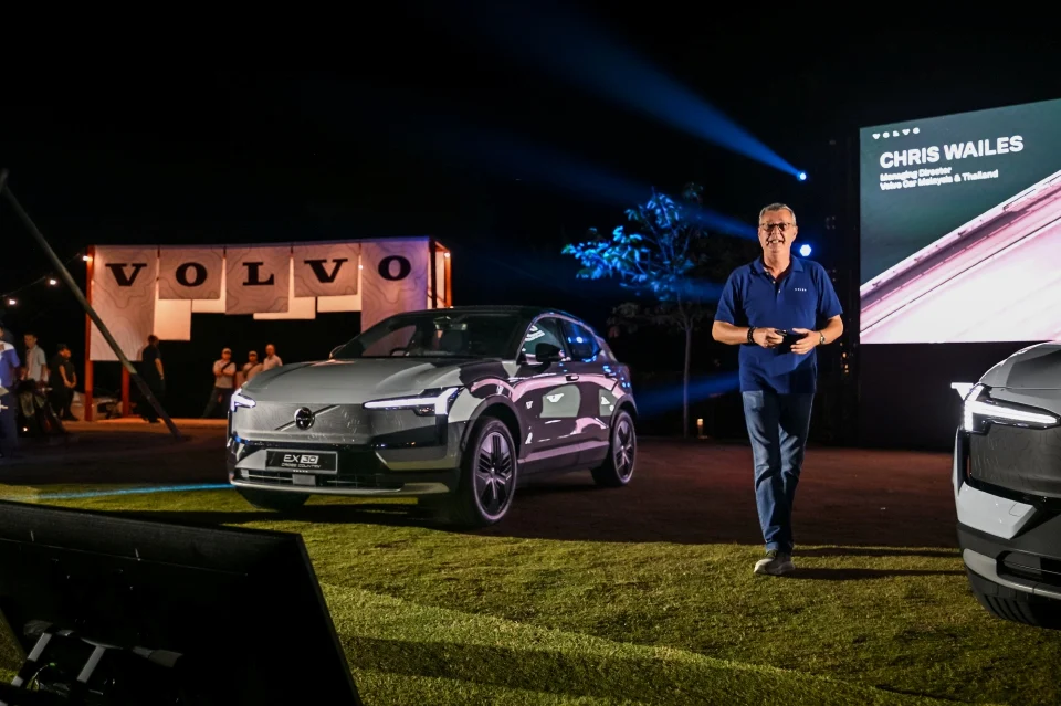 Volvo EX30 Cross Country vs JETOUR T2 i-DM: Pilih SUV Lasak Untuk Jarak Jauh