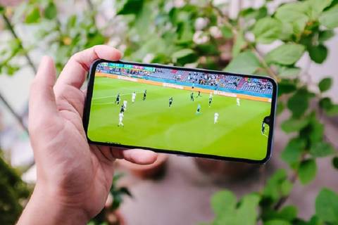 iPhone 18 Pro vs Xiaomi 17 Ultra: cùng cao cấp, khác trải nghiệm