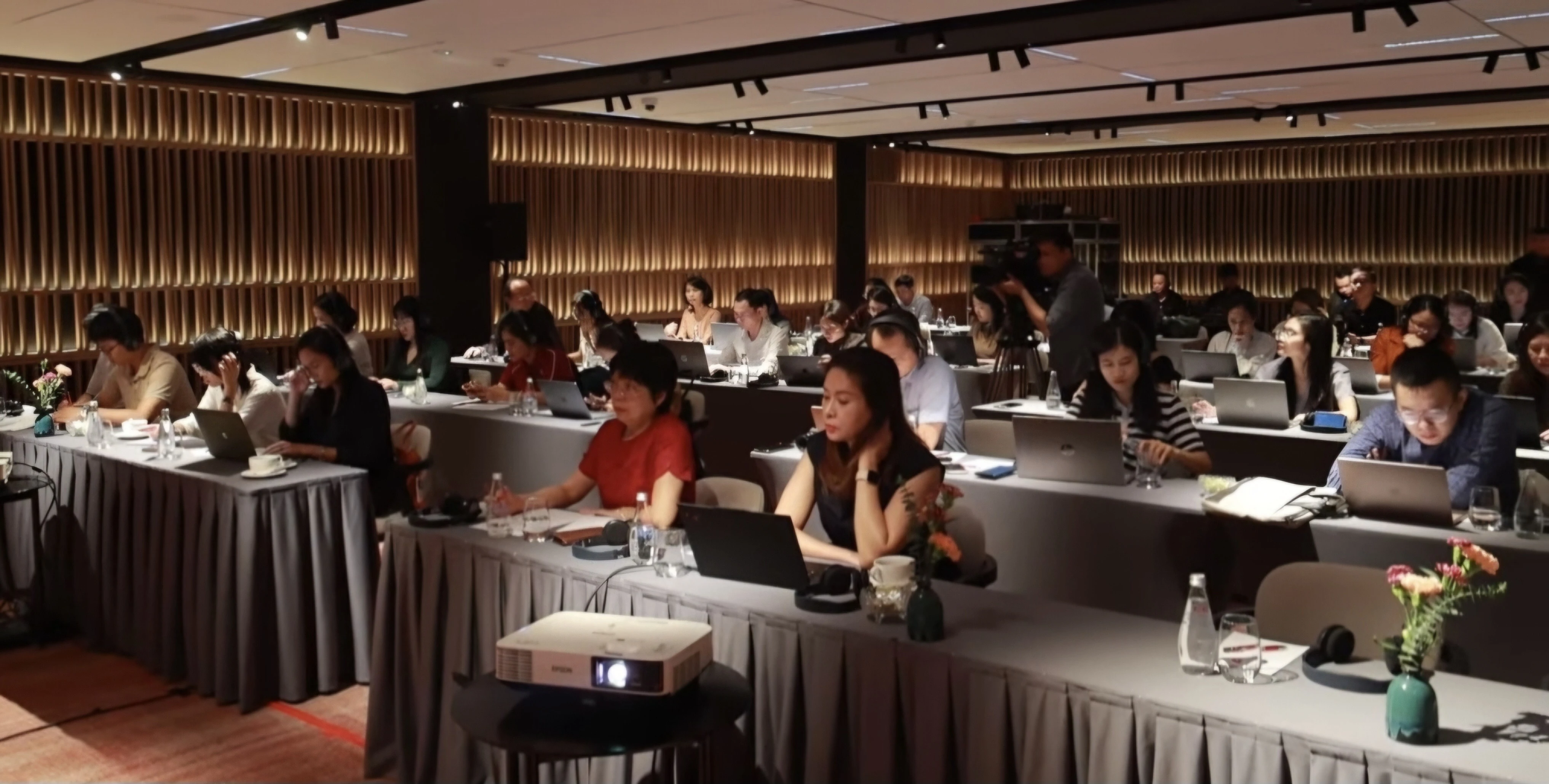 Tăng trưởng 7,8%: cú hích lớn và những rào cản mới