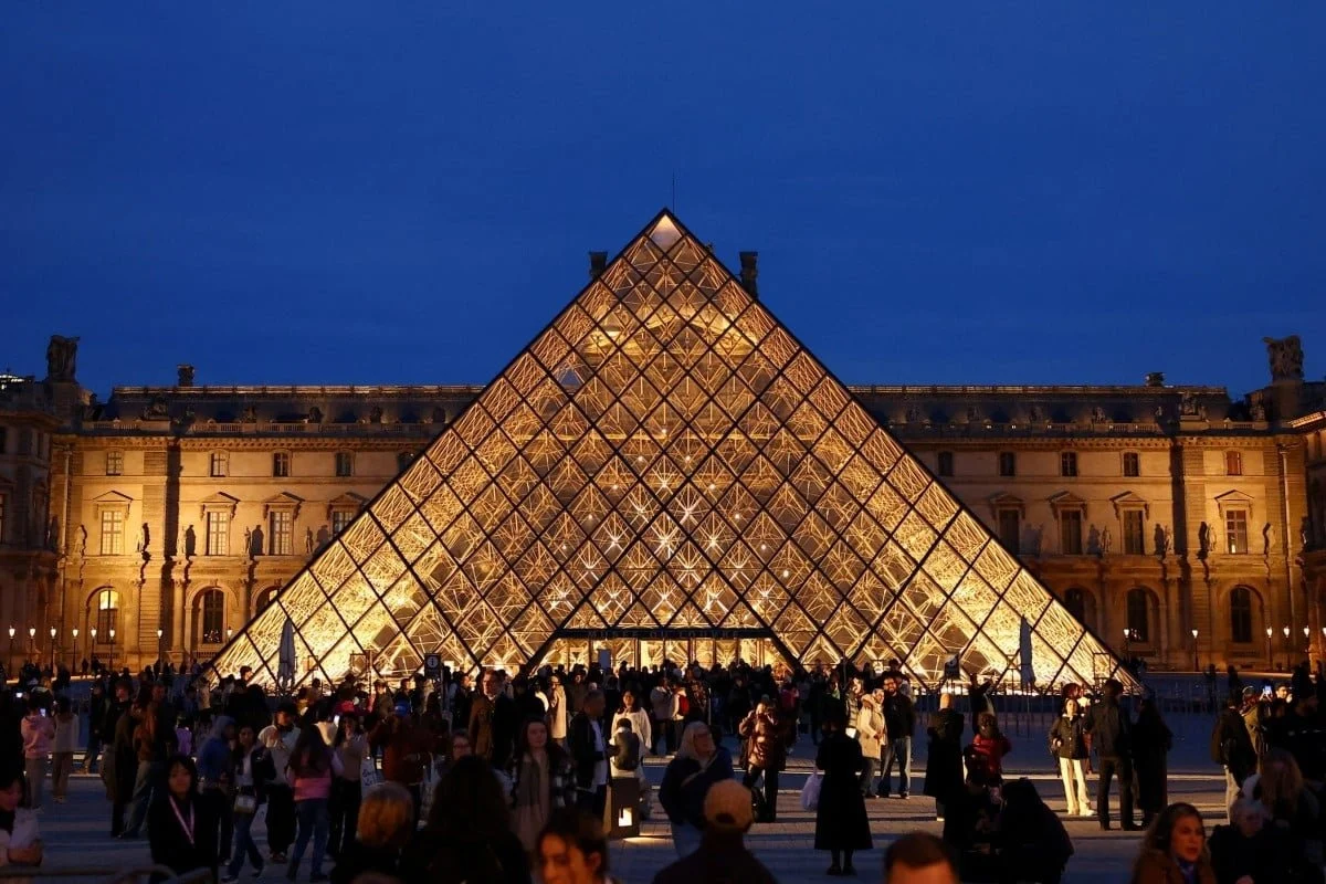 Hội chứng Paris: Khi giấc mơ chạm trán hiện thực và cách chuẩn bị tâm lý