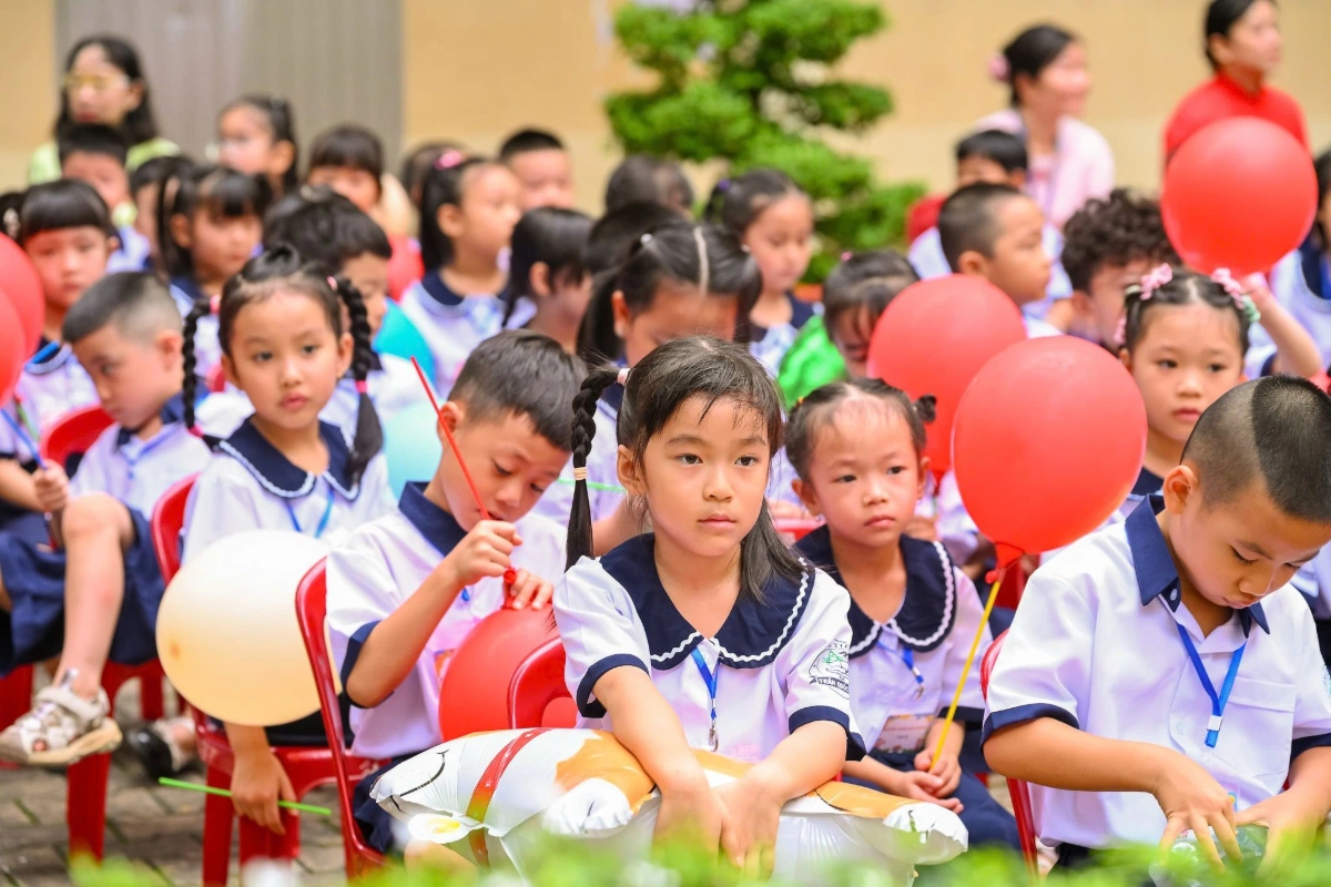 Giao mùa, bệnh hô hấp tăng ở trẻ: cha mẹ phải chủ động