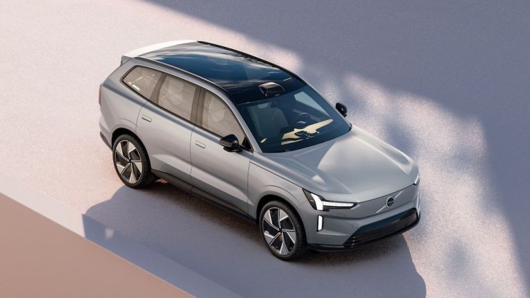 Loạt xe mới tháng 10: SUV hybrid và sedan điện hạng sang tăng tốc