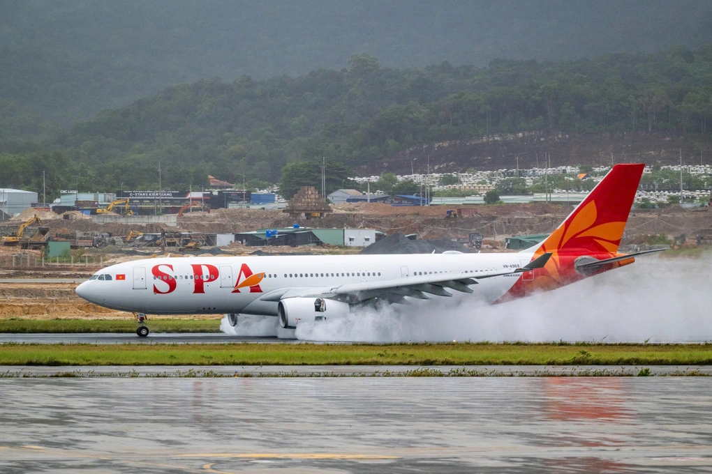 Máy bay thân rộng A330 cập bến Phú Quốc: cú hích cho đường bay quốc tế