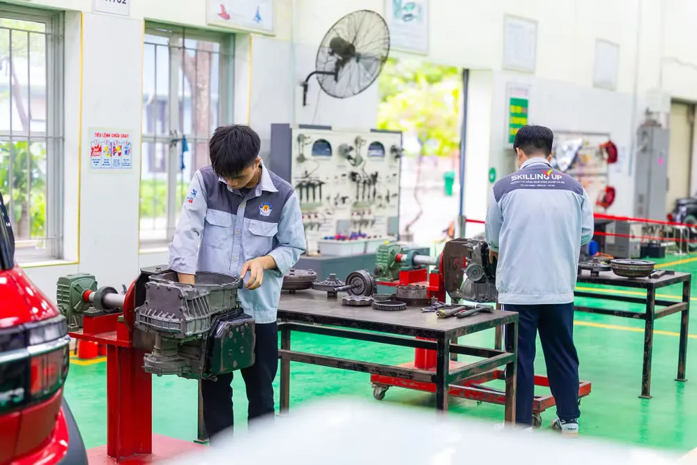 Đào tạo nghề AI, bán dẫn, UAV: Bệ phóng mới cho lao động kỹ thuật