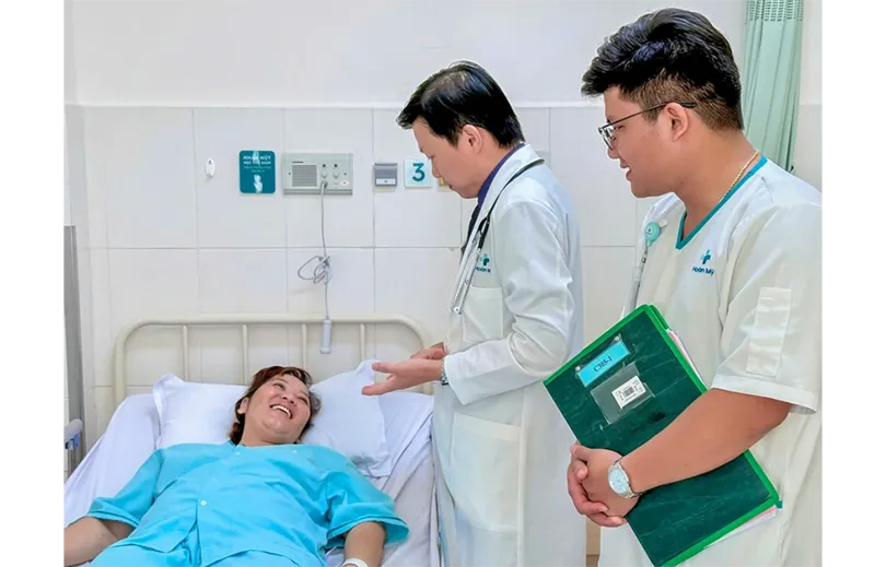 Phẫu thuật tim xâm lấn tối thiểu: cơ hội sống mới cho bệnh nhân tim bẩm sinh và suy tim nặng