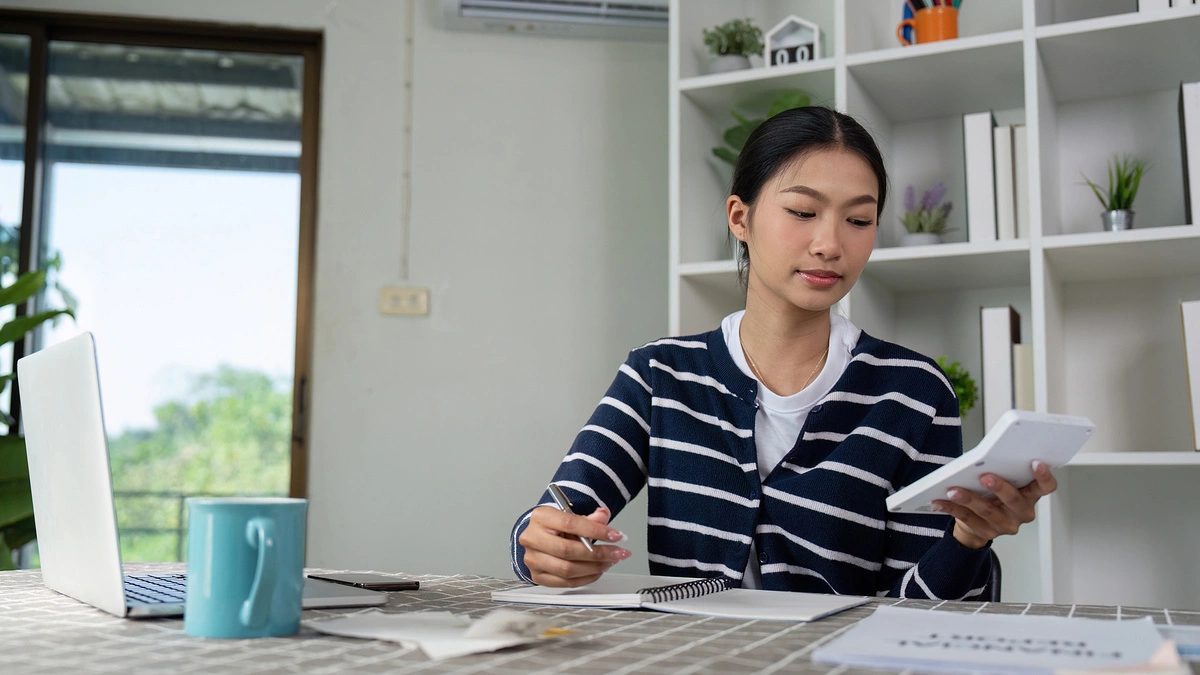 Người trẻ lập kế hoạch tài chính để về hưu khỏe mạnh