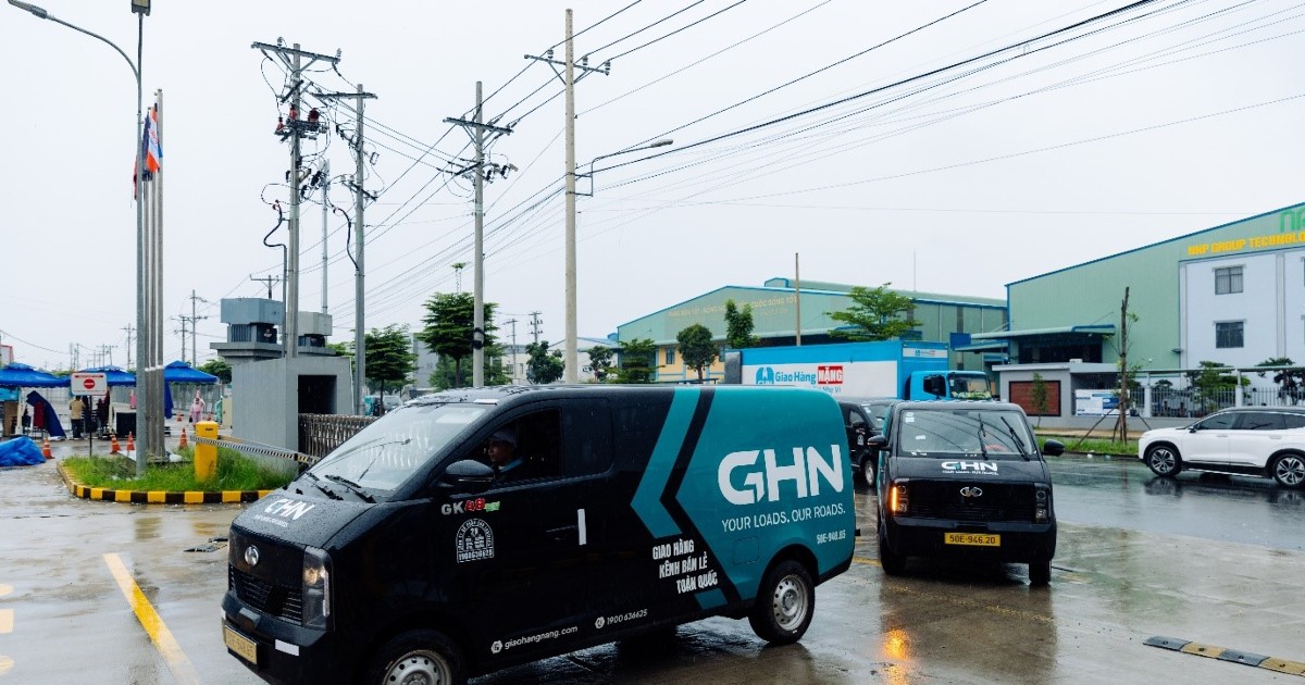 Đội xe điện thương mại bứt tốc: từ Giao Hàng Nặng đến Thaco Towner E