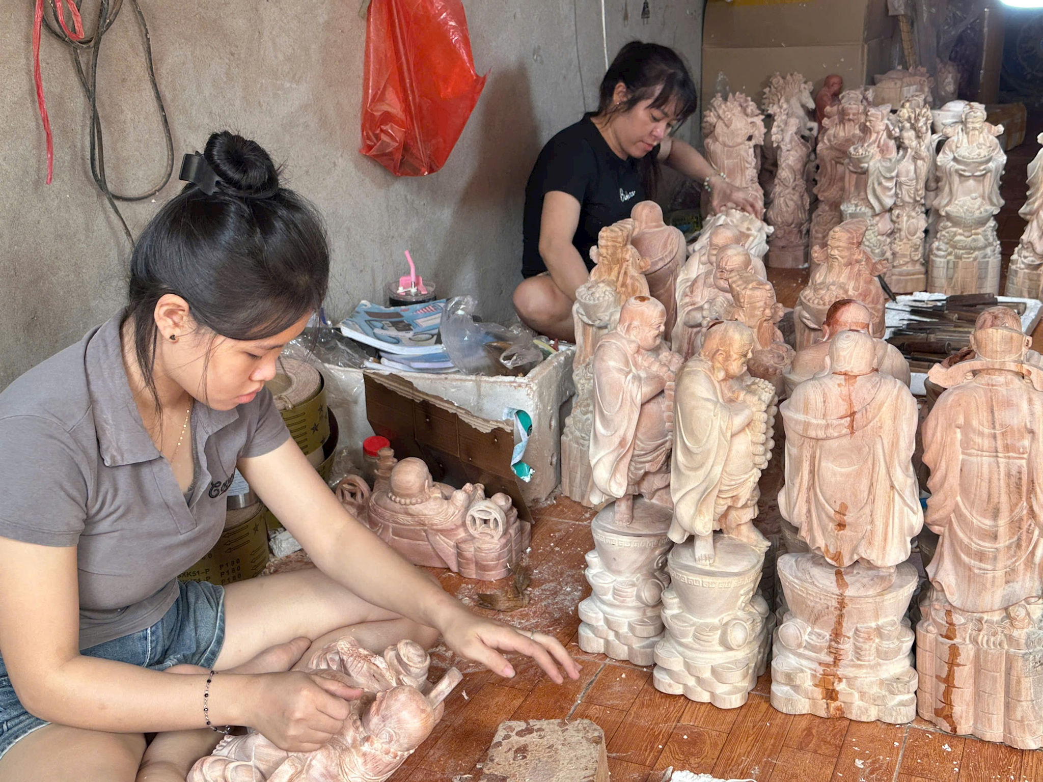 Làng nghề mộc truyền thống trước ngã rẽ sinh tử
