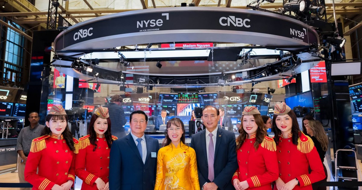 Nữ doanh nhân Việt Nam tỏa sáng tại sàn chứng khoán New York