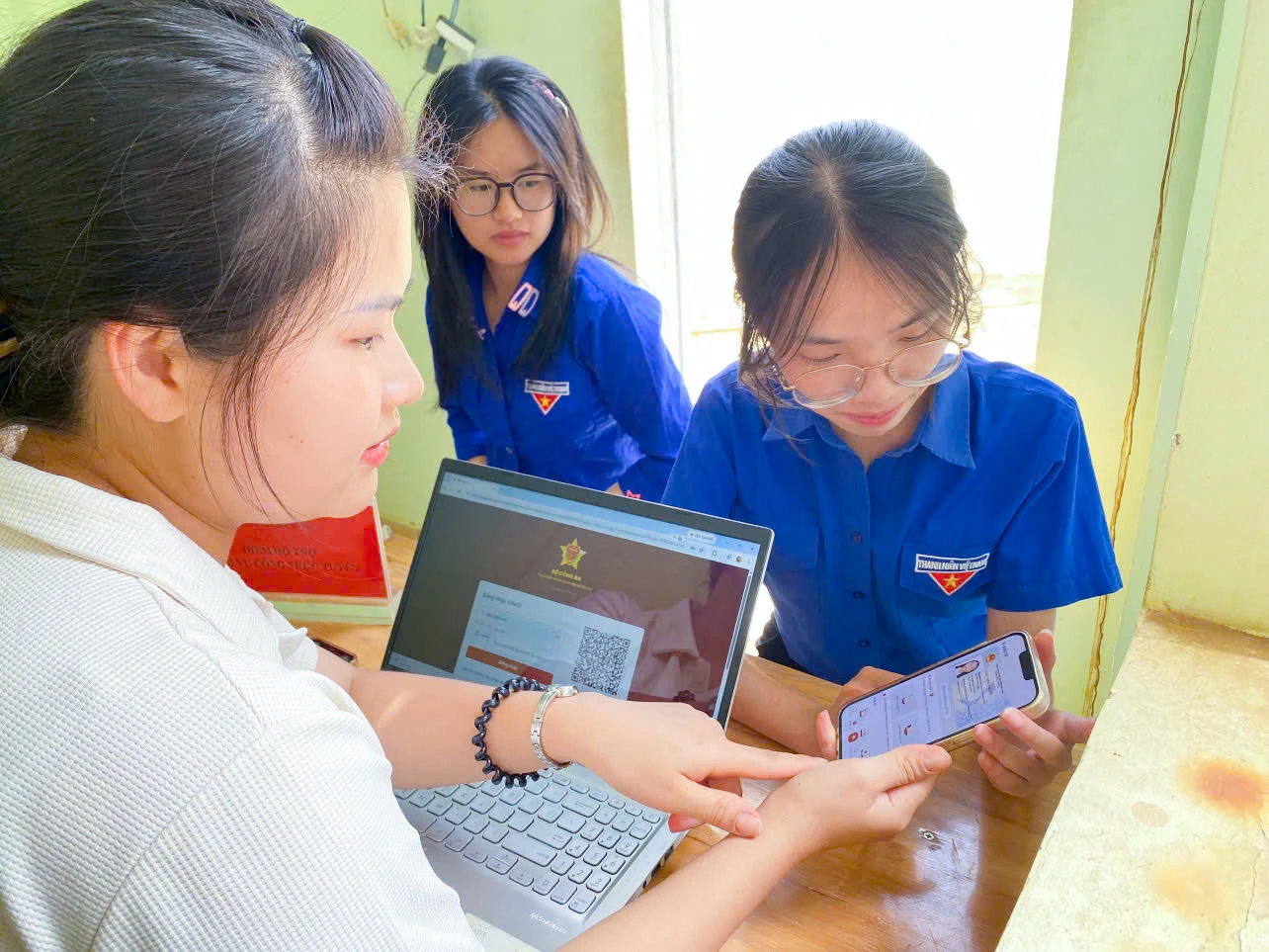 Công nghệ số đến lớp học vùng cao: Cơ hội hay rào cản mới?