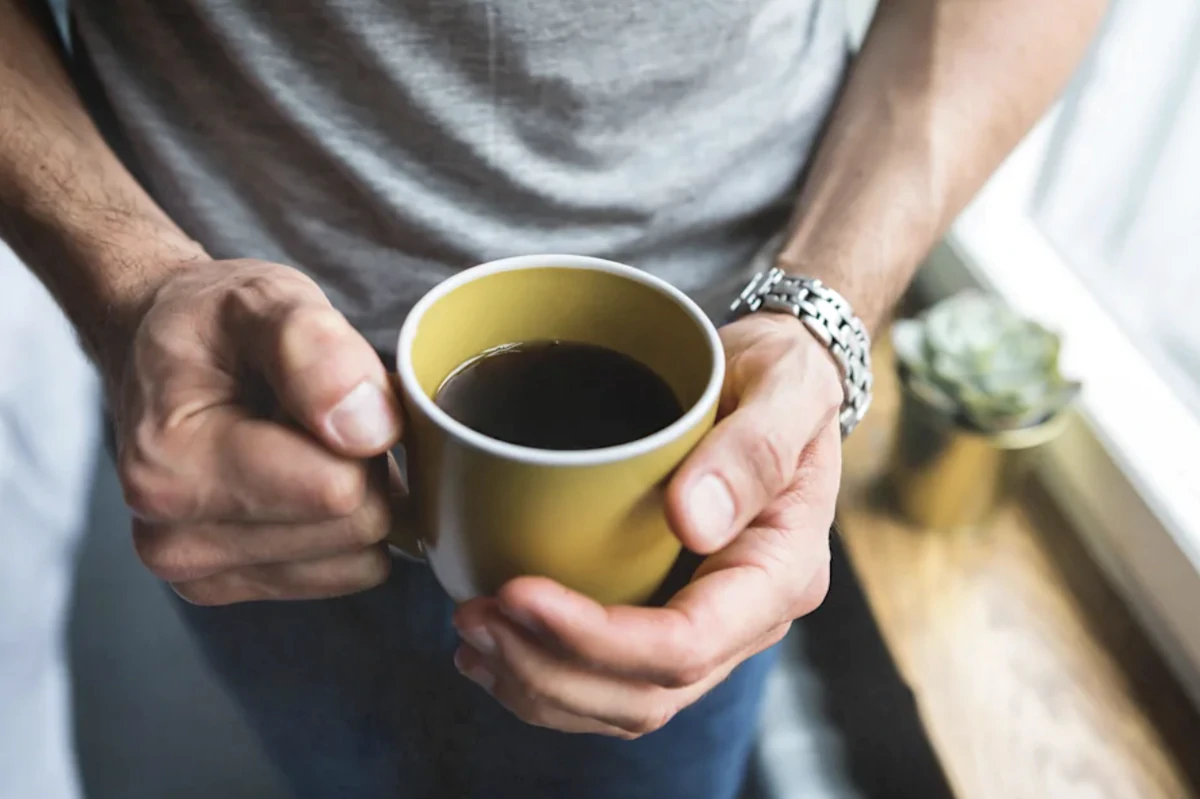Uống cà phê thường xuyên: ít mỡ nội tạng, thêm cơ xương?