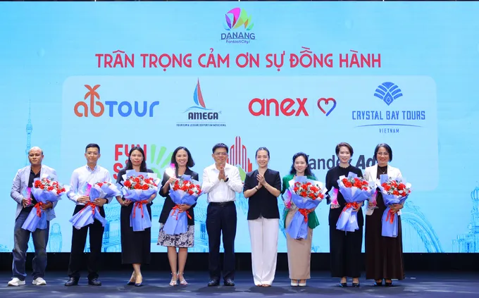 Khách Nga đổ về Đà Nẵng tăng 94%: cơ hội và rủi ro