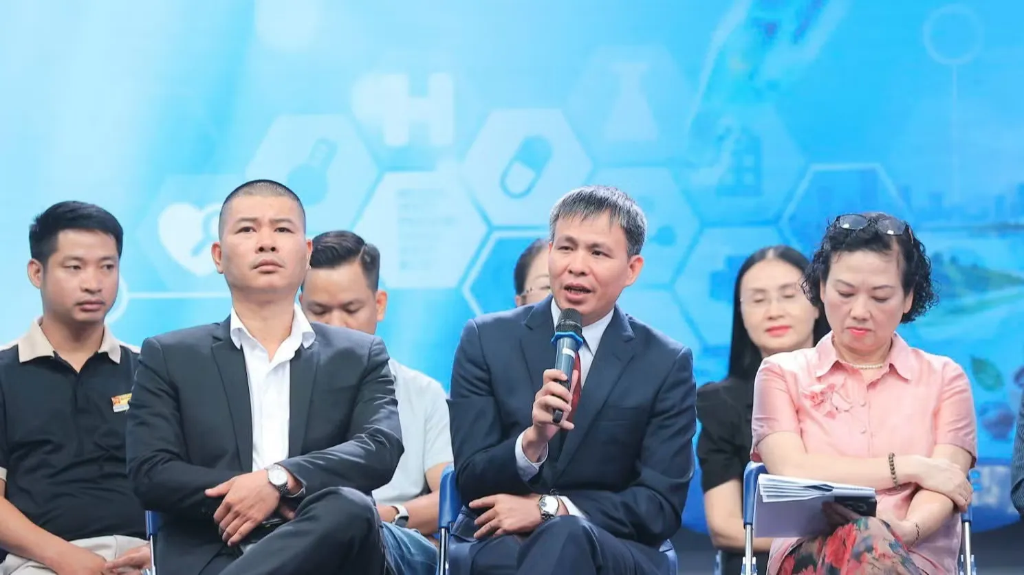 Bắt đầu chăm sóc sức khỏe từ bữa ăn hàng ngày