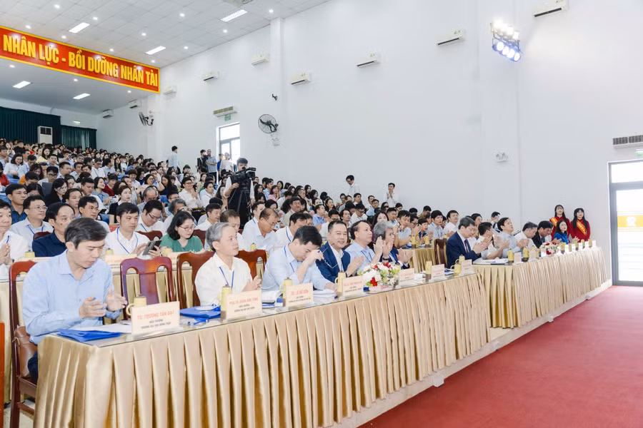 Khoa học giáo dục gặp AI: Từ phòng thí nghiệm đến lớp học
