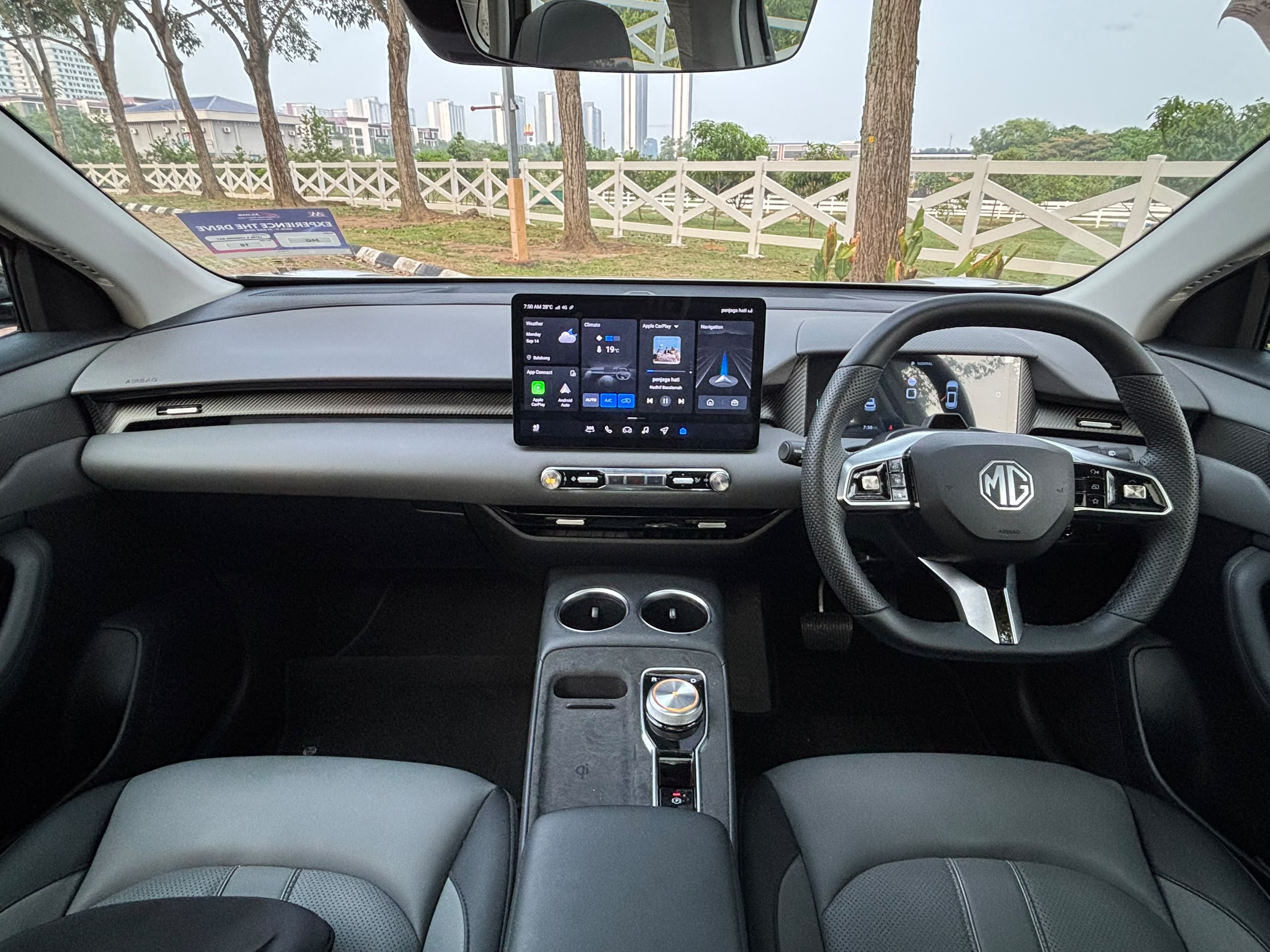 MG S5 EV vs Leapmotor B10: SUV Elektrik Murah Mana Lebih Berbaloi?