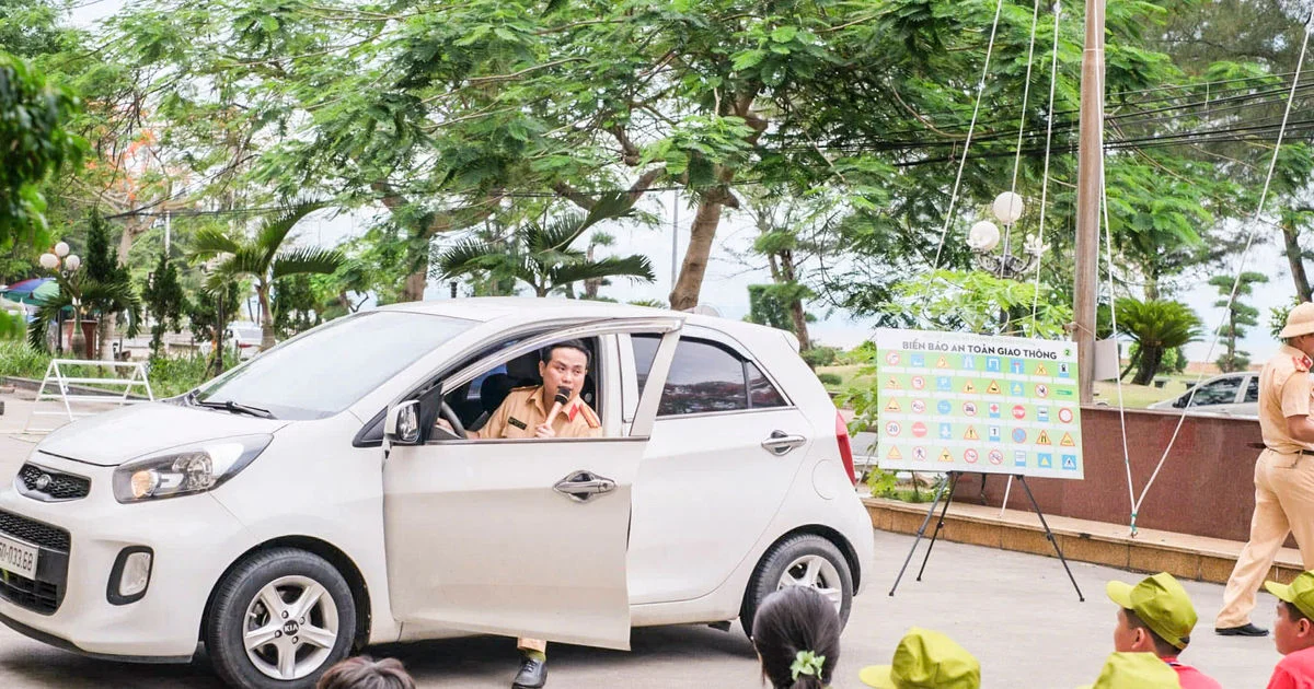 Hướng dẫn toàn diện để bảo đảm an toàn cho trẻ trong các hoạt động ngoại khóa và đi lại