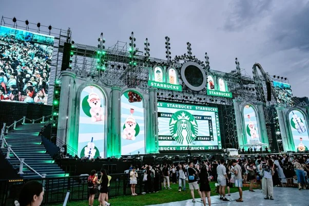 The Siren World Opens: Khi concert hóa thành thế giới trải nghiệm