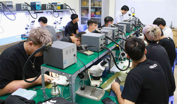Học sinh trung học nghề phải học kiến thức THPT nào?