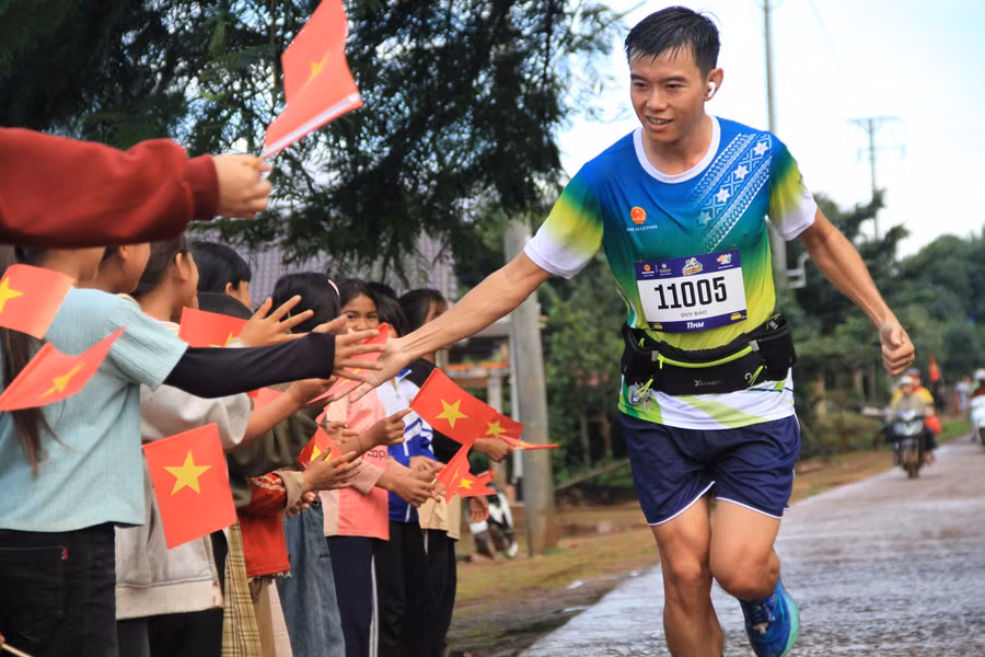Giải Việt dã chinh phục đỉnh Pyâu: đường chạy núi cho người ưa thử thách