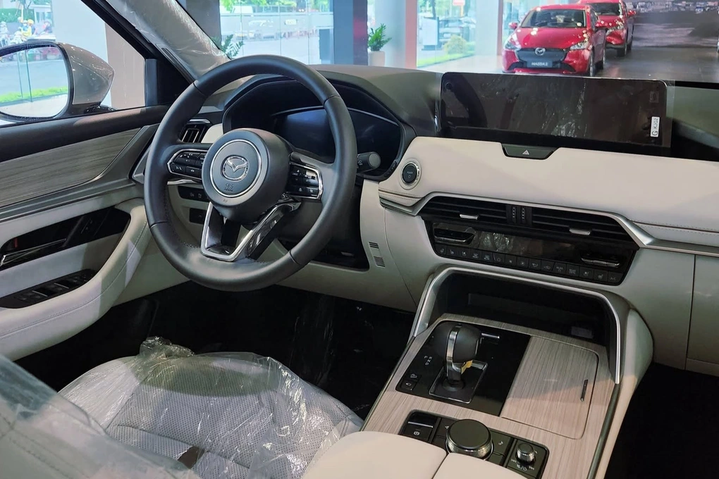 Mazda CX-90 giảm giá 81 triệu: Bản PHEV còn 2,218 tỷ đồng, có nên xuống tiền?