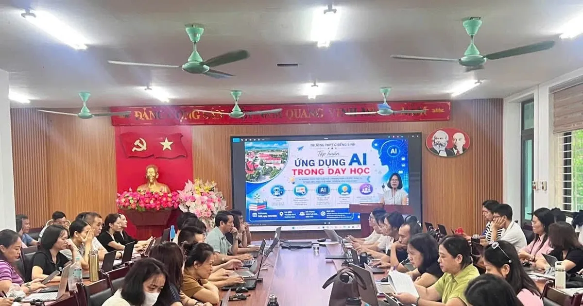 Giáo viên vùng cao học cách dạy học với AI