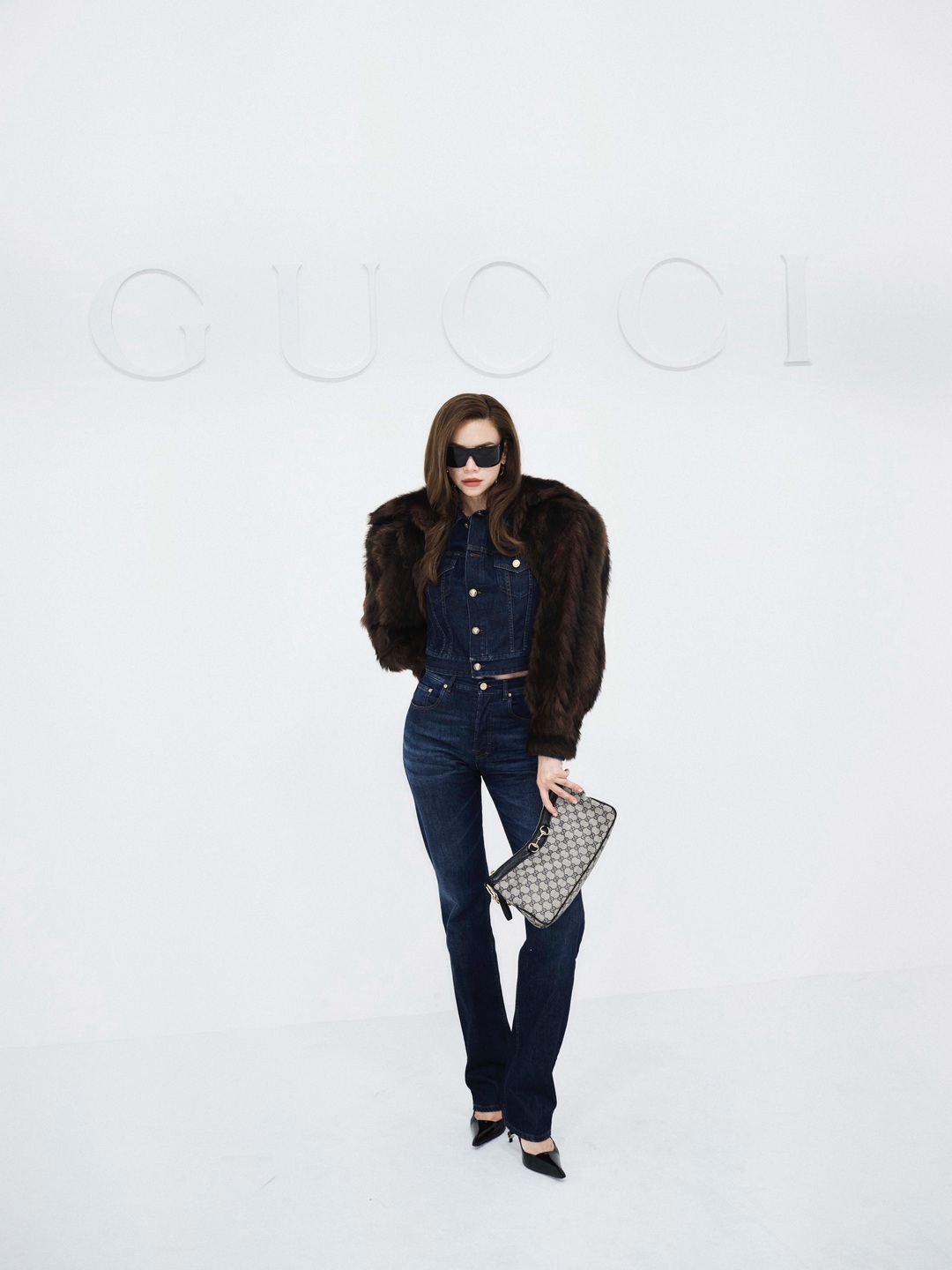 Hồ Ngọc Hà và Quỳnh Anh Shyn tỏa sáng tại Milan Fashion Week