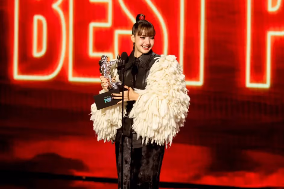 Lisa làm nên lịch sử tại VMAs: bước ngoặt cho nghệ sĩ solo K‑pop