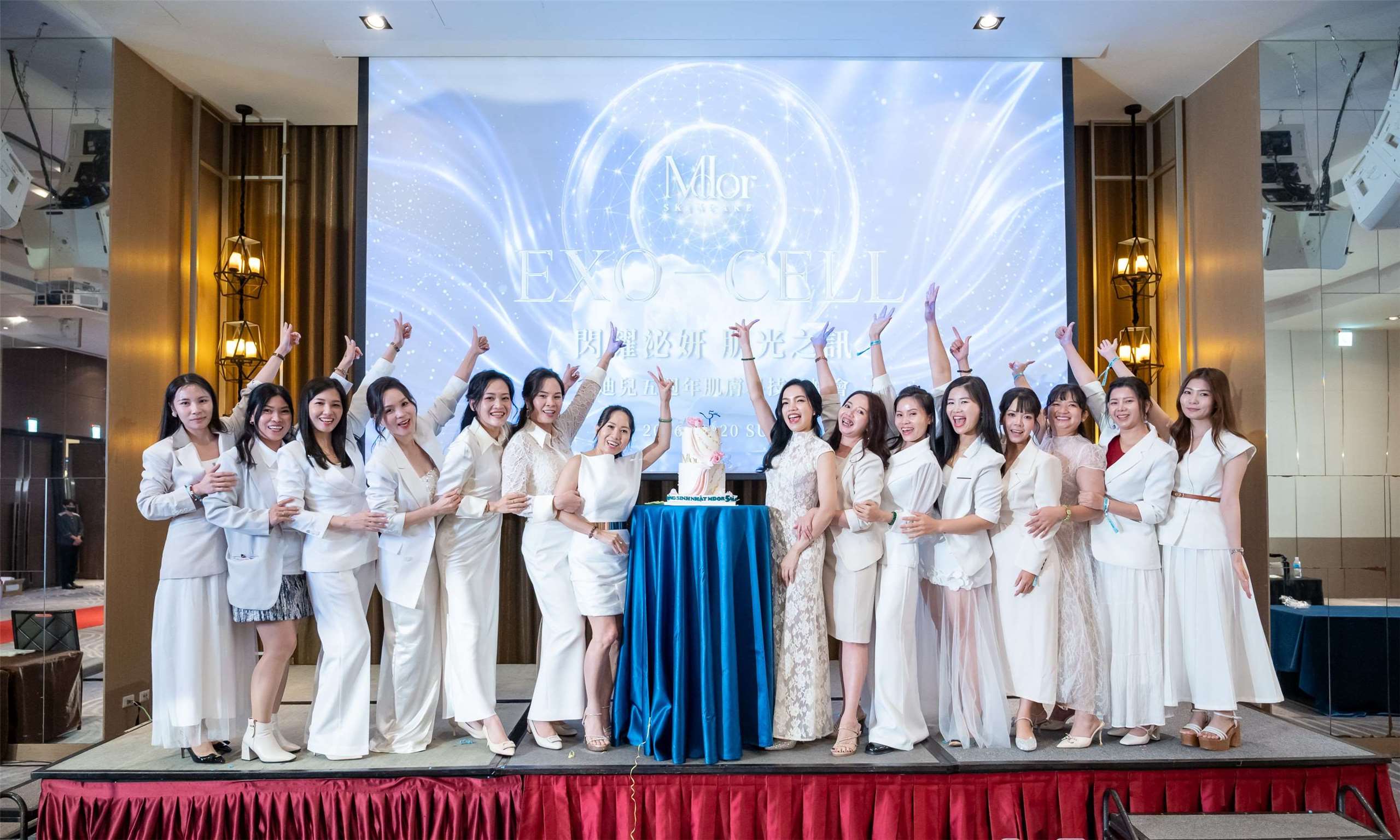 Từ tiệm nail nhỏ đến thương hiệu mỹ phẩm của người Việt xa xứ