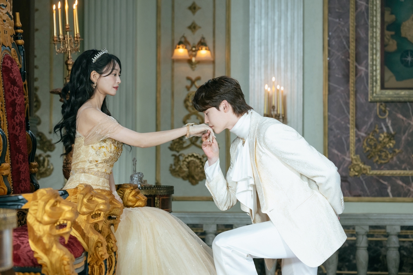 Shin Min-ah Và Ju Ji-hoon: Tia Lửa Quyền Lực Trong The Remarried Empress