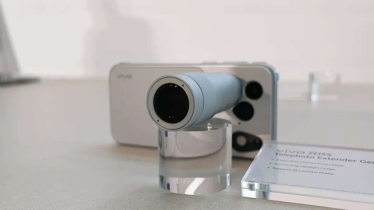 Cuộc đua camera smartphone: quang học phản công AI