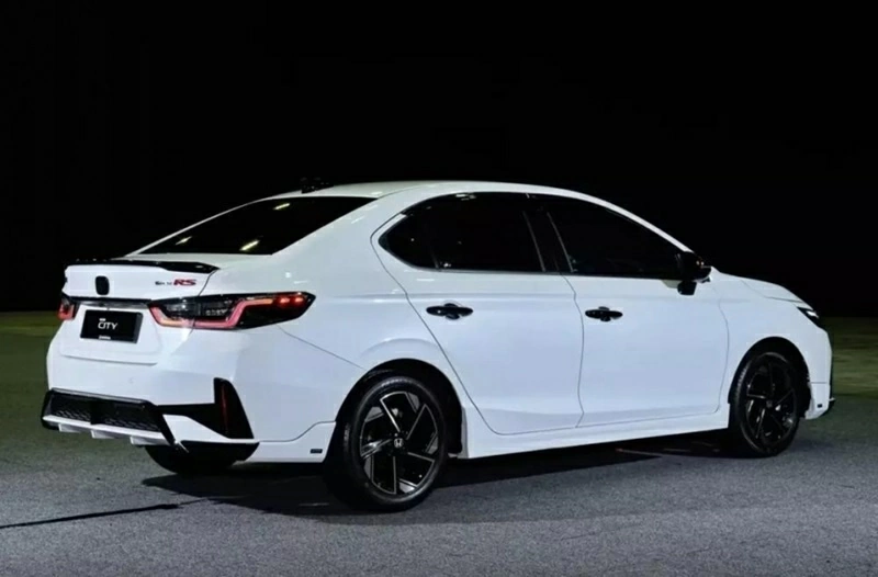 Honda City mới tại Malaysia: bước nhảy công nghệ chờ ngày đấu Vios tại Việt Nam