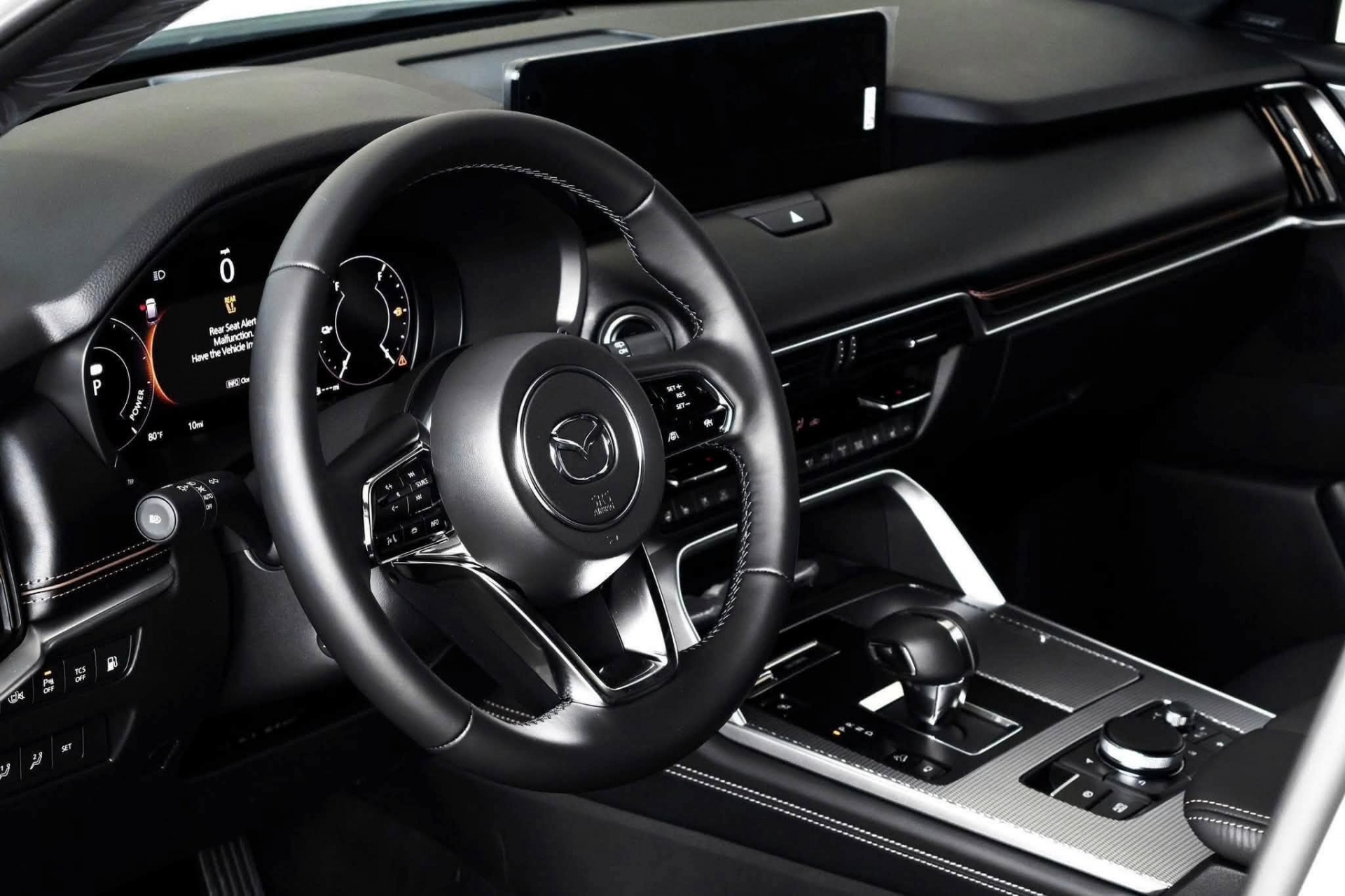Mazda CX-90 PHEV giảm 81 triệu: đòn giá để đấu SUV cỡ lớn