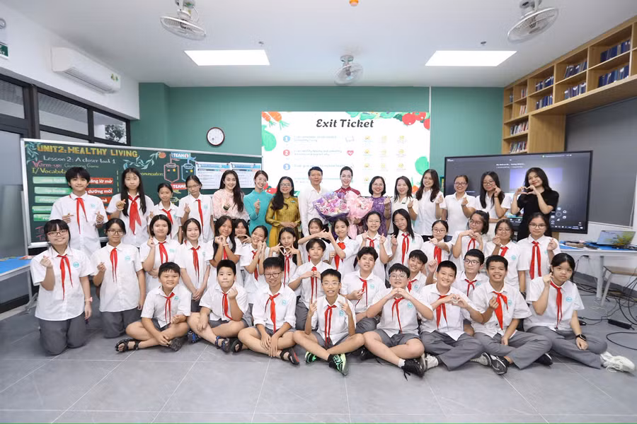 Lớp học mở kết nối ba điểm: công nghệ làm tiếng Anh sống động