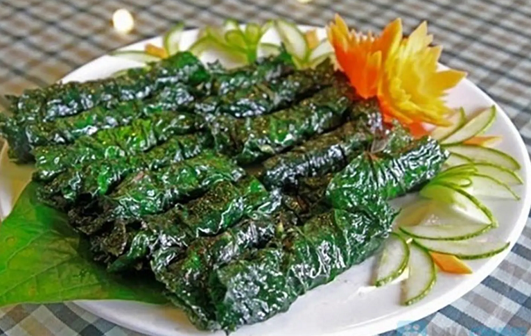 Chả lá lốt lá xanh không đen, nhân chín đều: bí quyết sơ chế trước khi rán