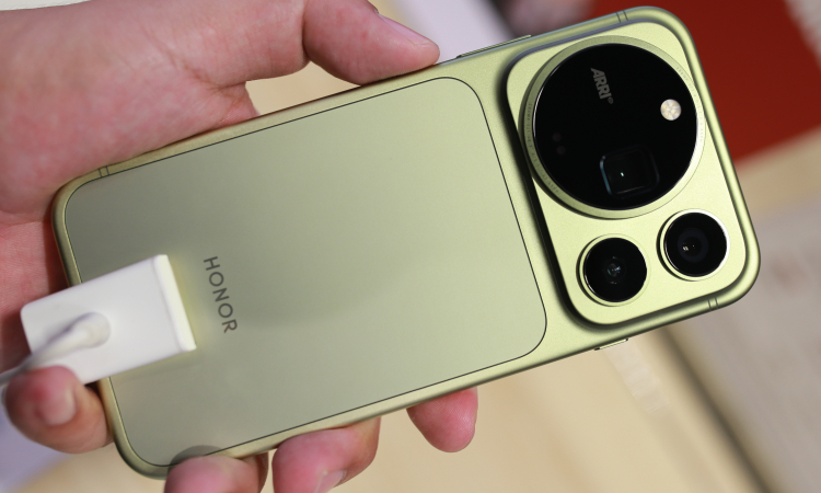 Honor Magic9 Pro Max dengan Kamera 200MP ARRI dan Snapdragon 8 Elite Extreme