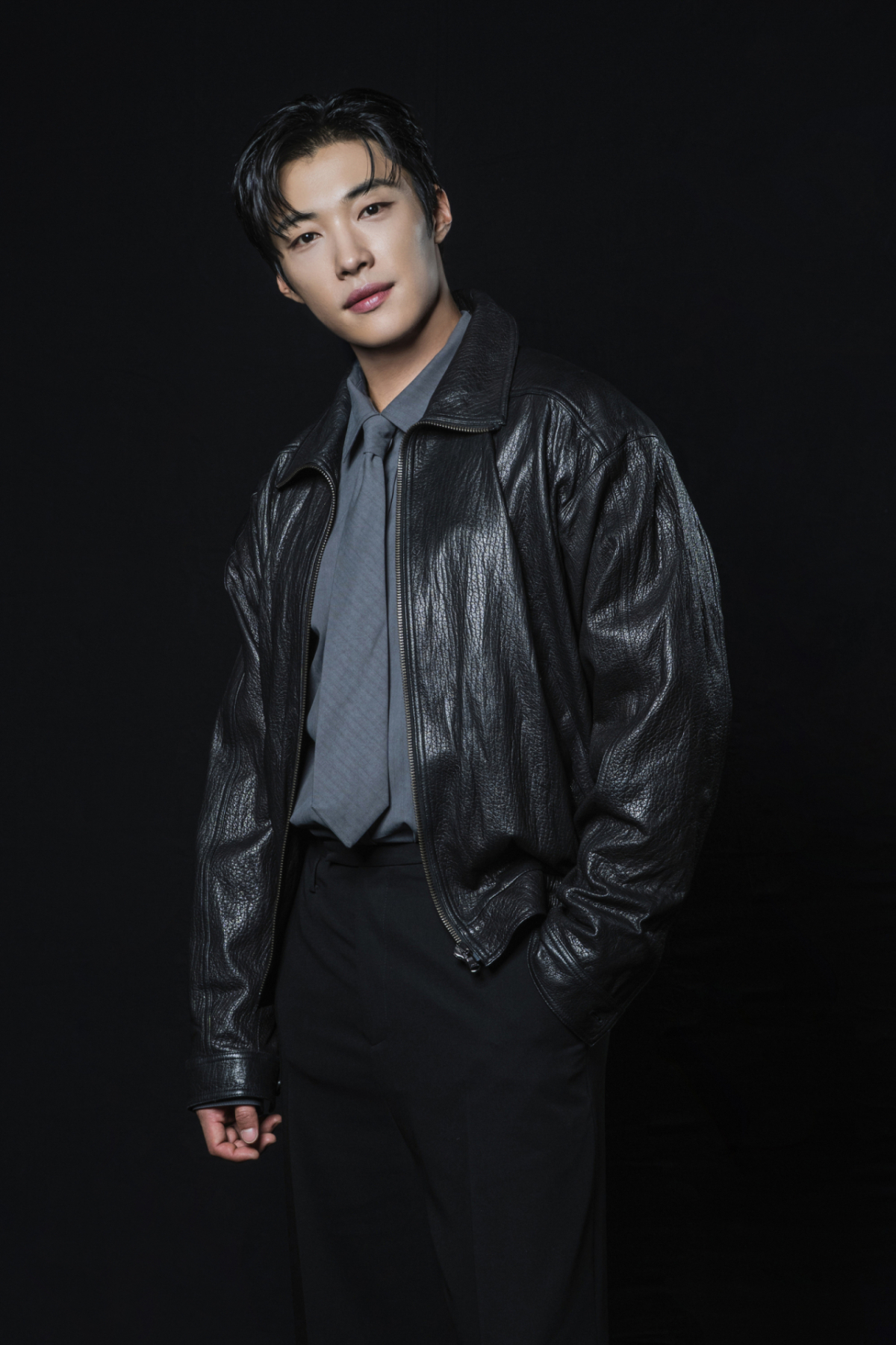 Woo Do-hwan vẽ tương lai cùng Hyun Bin và Jung Woo-sung trong 'Made in Korea 2'